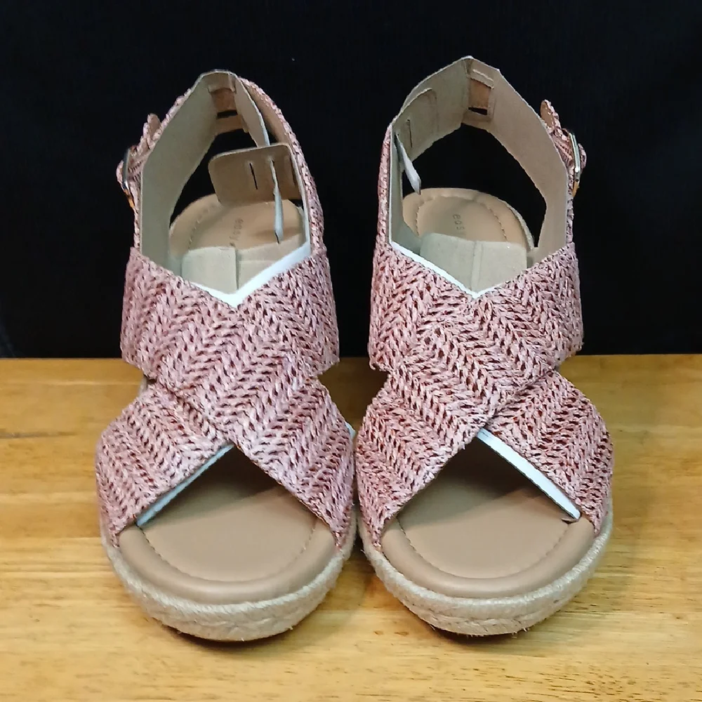 Easy Spirit Womens Pink Sandals